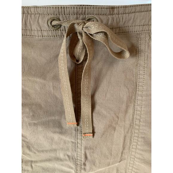 Marmot skirt size 8 women's khaki - Picture 9 of 9